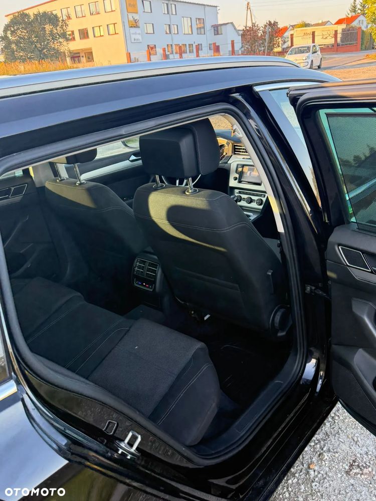 Volkswagen Passat 2.0 TDI BMT Comfortline - 26
