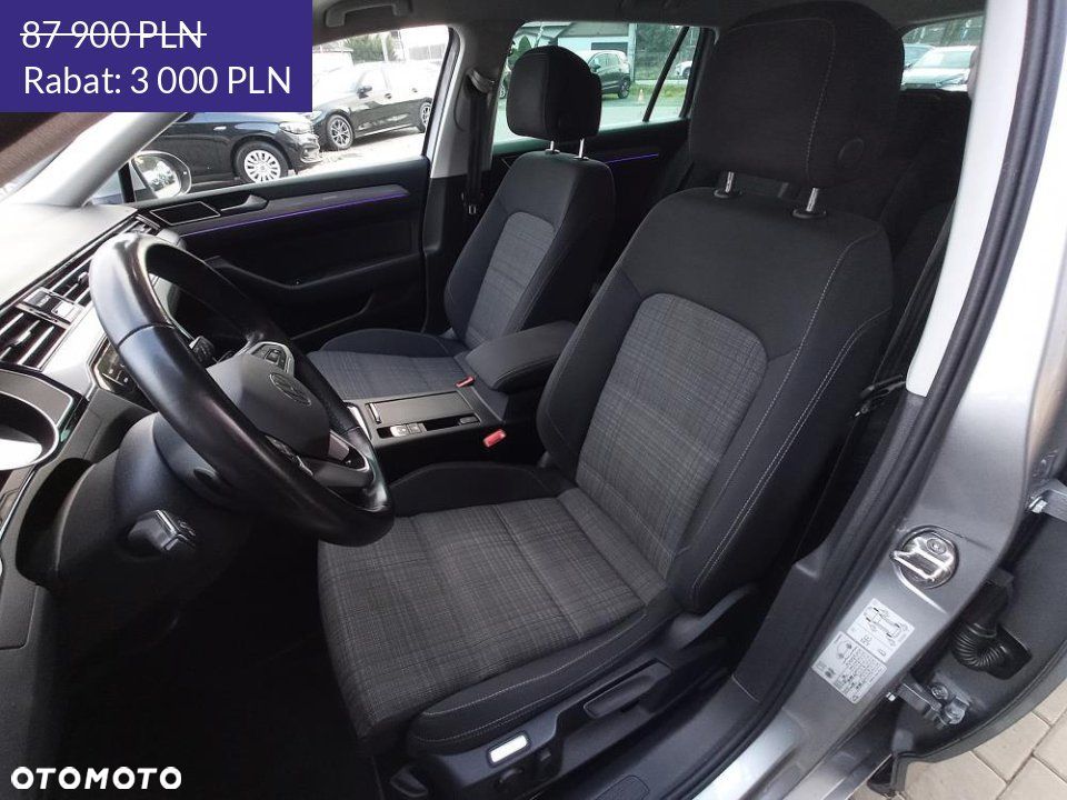 Volkswagen Passat - 11