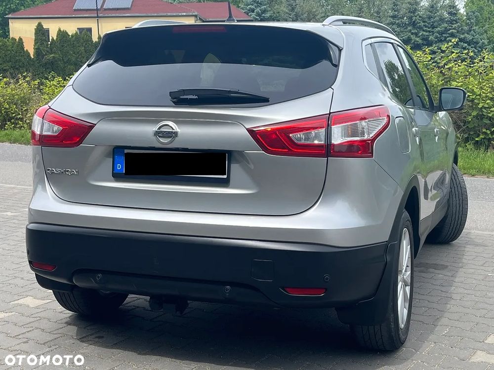 Nissan Qashqai 1.6 dCi Xtronic TEKNA+ - 8