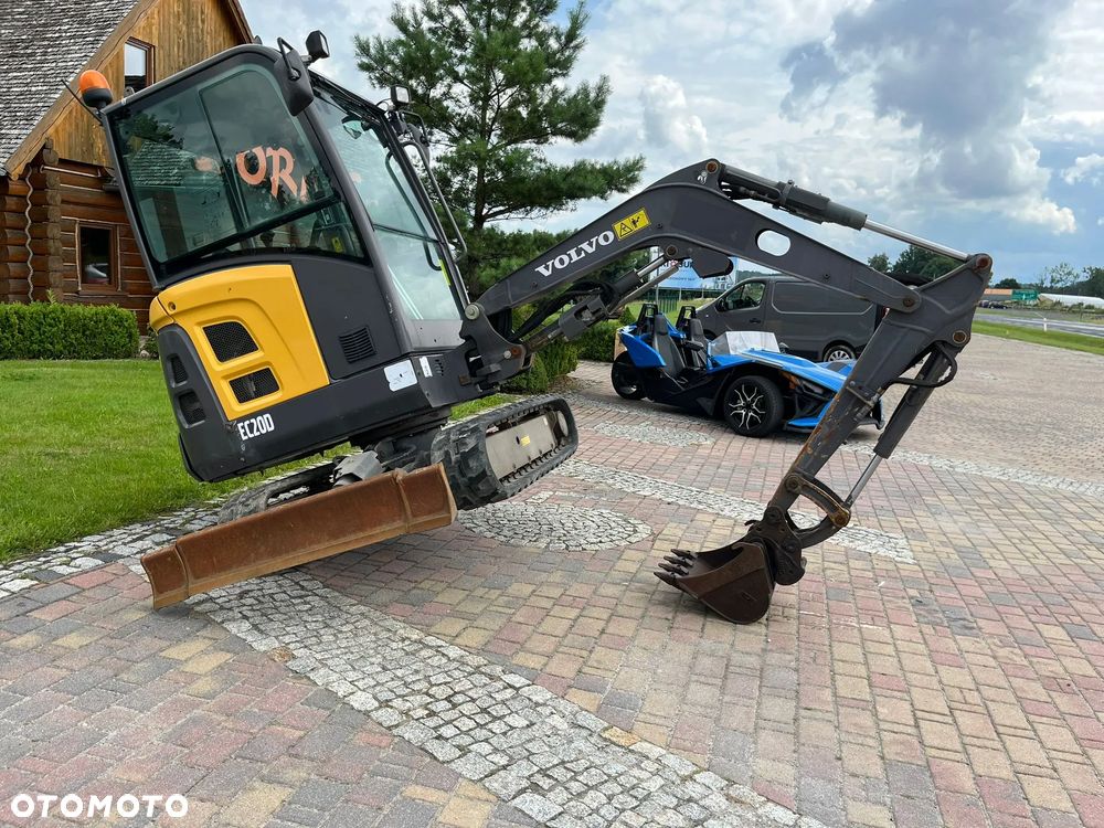Volvo EC20D - 8