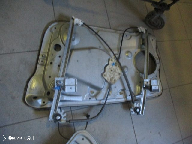 Elevador Sem Motor 6Y1837751J SKODA FABIA 2000 5P FE - 4