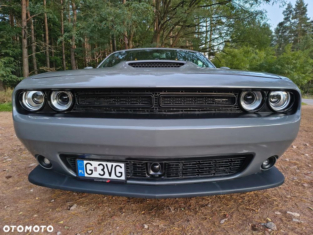 Dodge Challenger 2023 photo 2