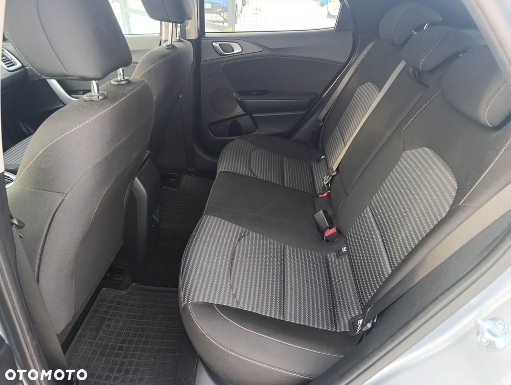 Kia XCeed 1.5 T-GDI M DCT - 12