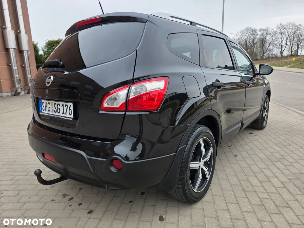 Nissan Qashqai+2 2.0 Visia - 17