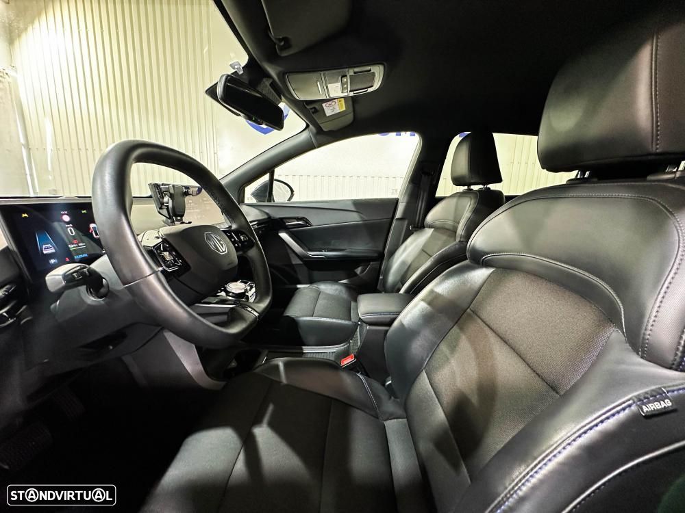 MG MG4 64 kWh Luxury - 9