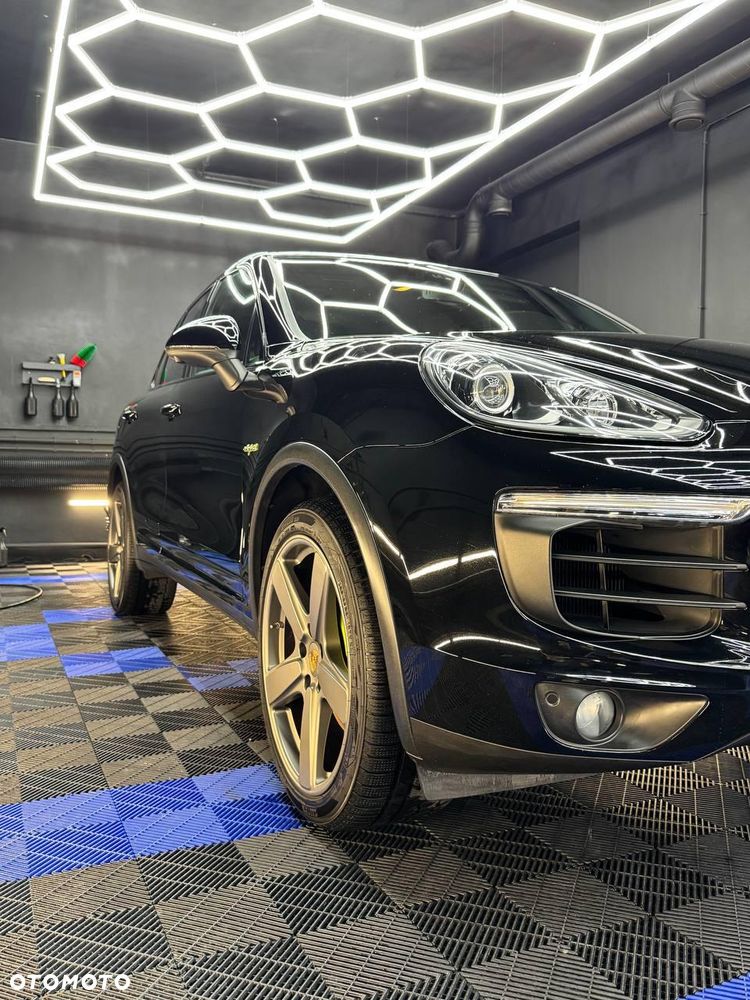 Porsche Cayenne ver-s-hybrid - 5