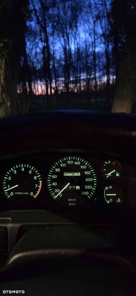Mazda 323F - 2