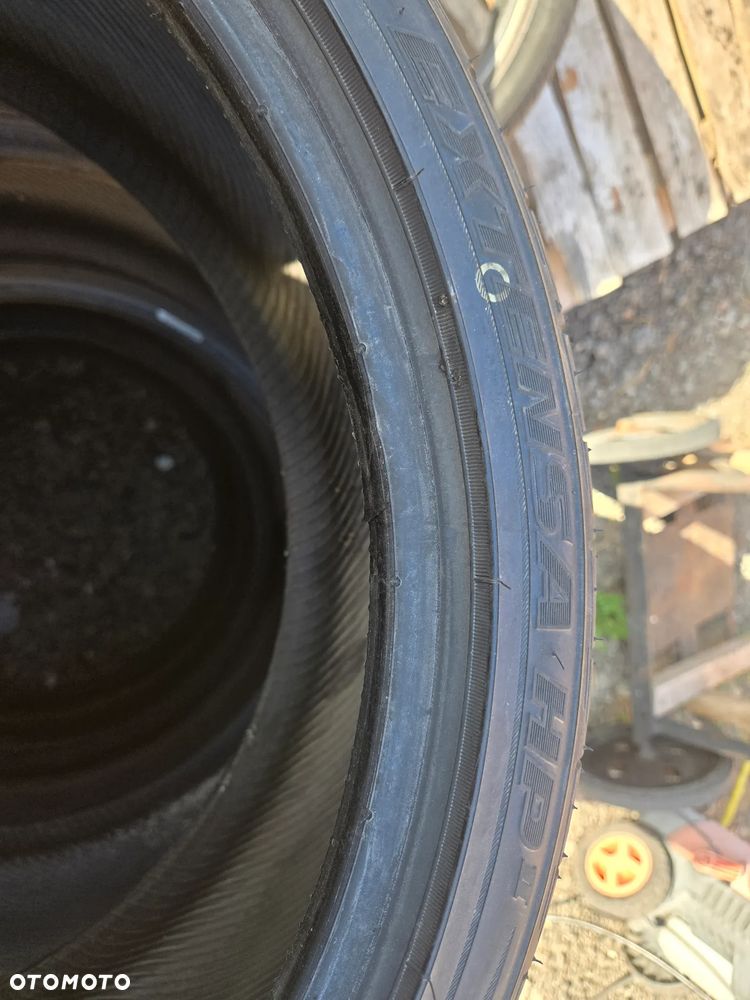 OPONY TOYO EXTENSA HP II 235 35 R19 - 4