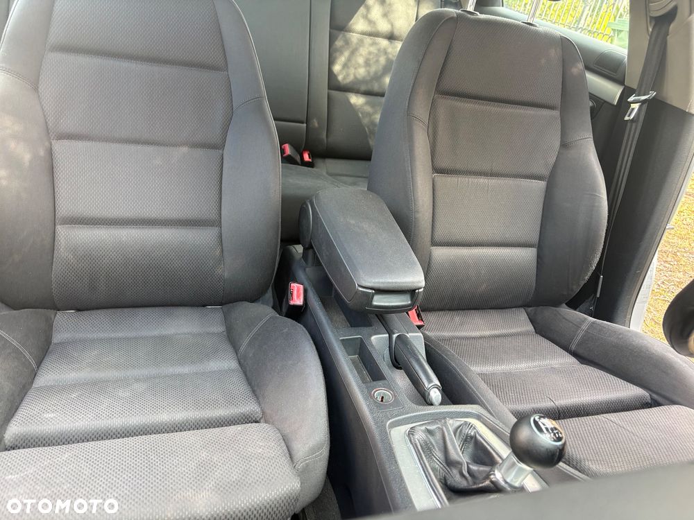 Audi A4 Avant 1.8 T quattro - 13