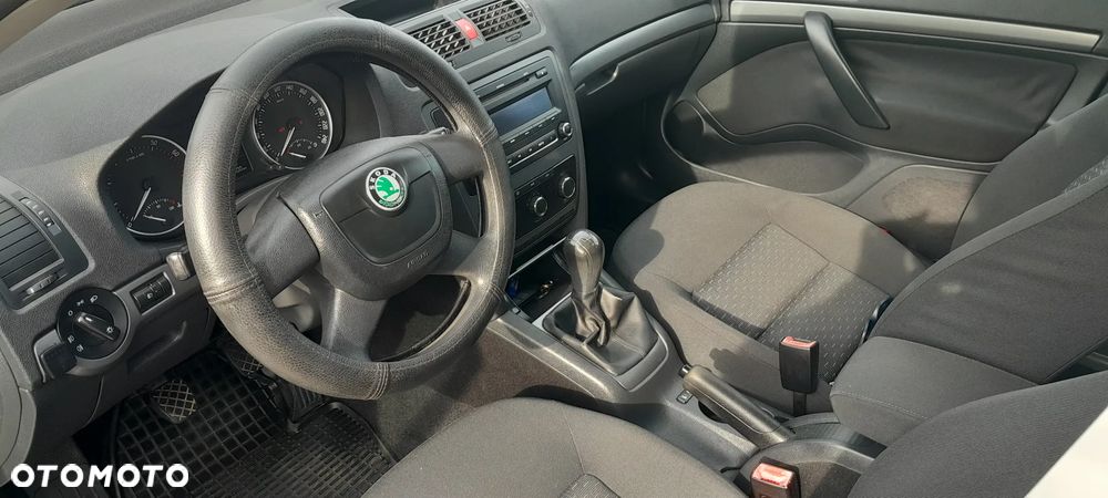 Skoda Octavia 1.6 - 7