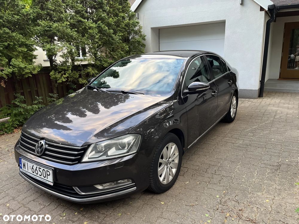 Volkswagen Passat 2011 photo 4