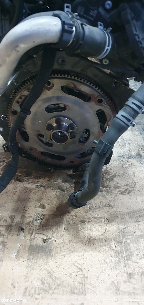 Silnik blok silnika słupek Audi A4 B9 1.4 TFSI CVN - 11