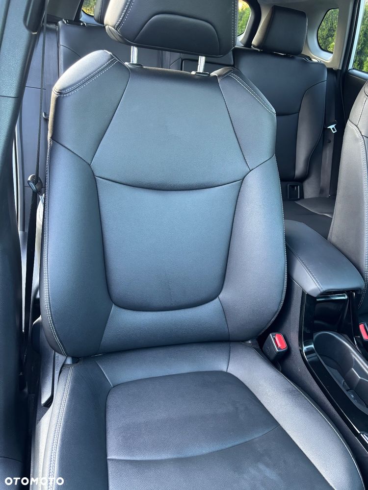 Toyota Corolla Cross - 18