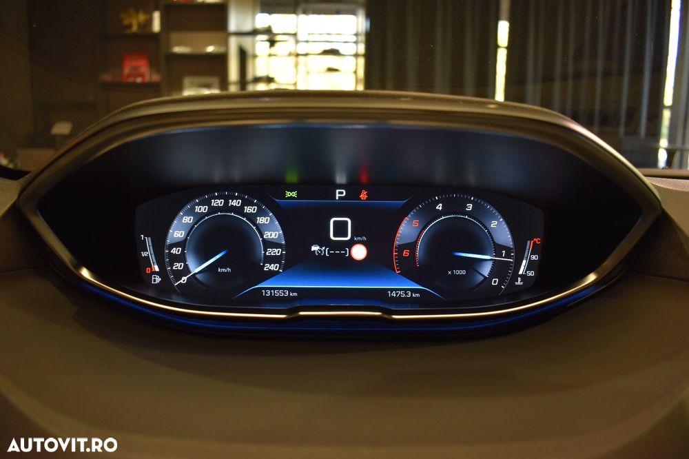 Peugeot 5008 2.0L BlueHDI EAT8 S&S GT - 18