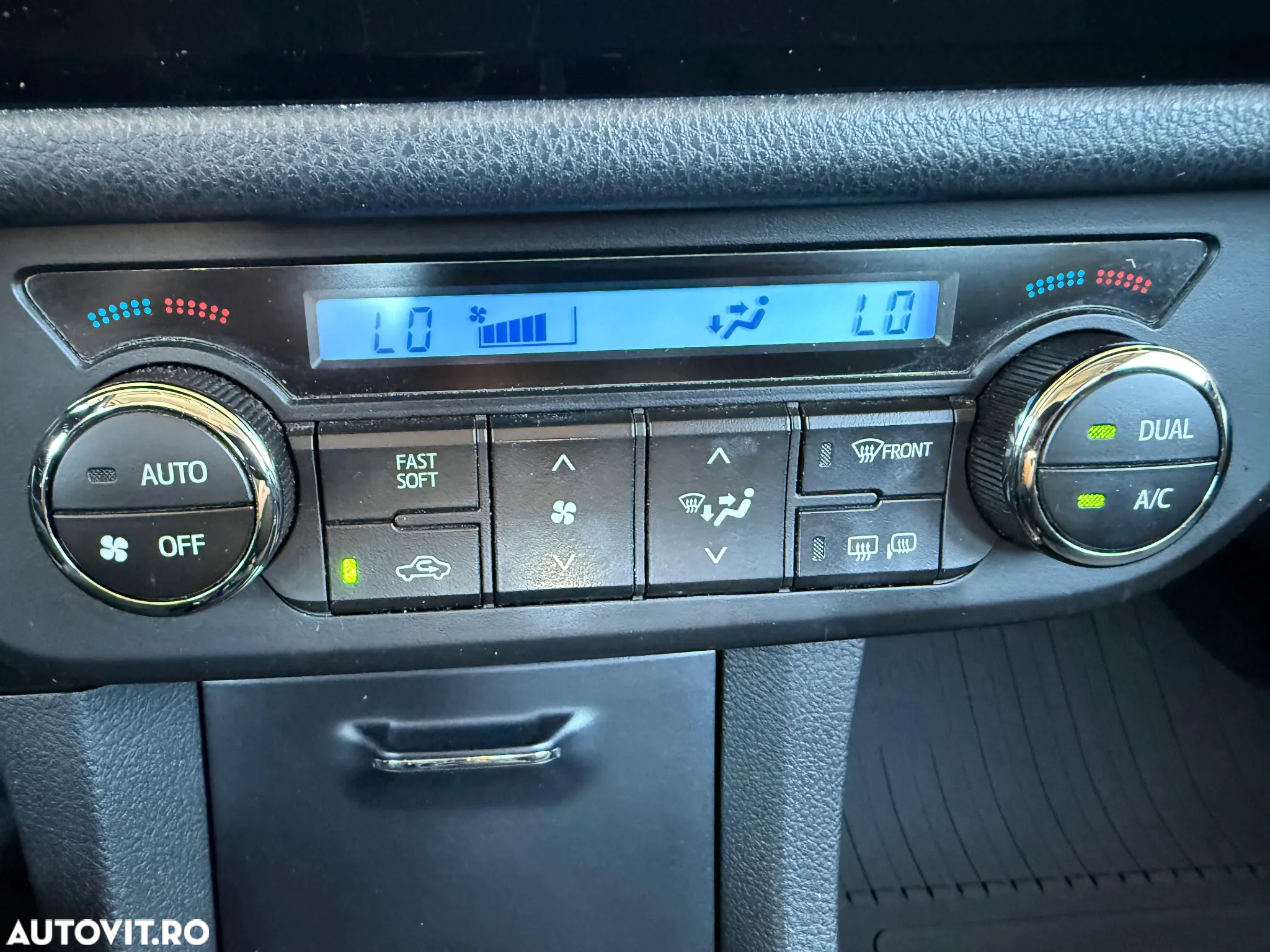 Toyota Corolla 1.6 Luna - 17