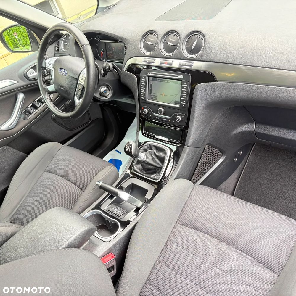 Ford S-Max 2.0 TDCi DPF Titanium - 28