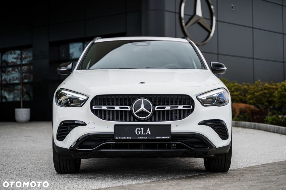 Mercedes-Benz GLA - 7