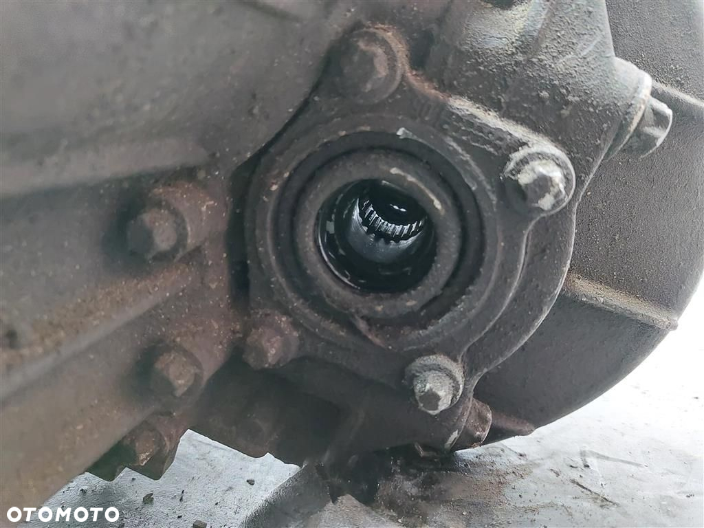 Skrzynia biegów Manualna Opel Astra  III H 1.3 CDTI 88KM 2004-2013 M32 MZ7 - 3