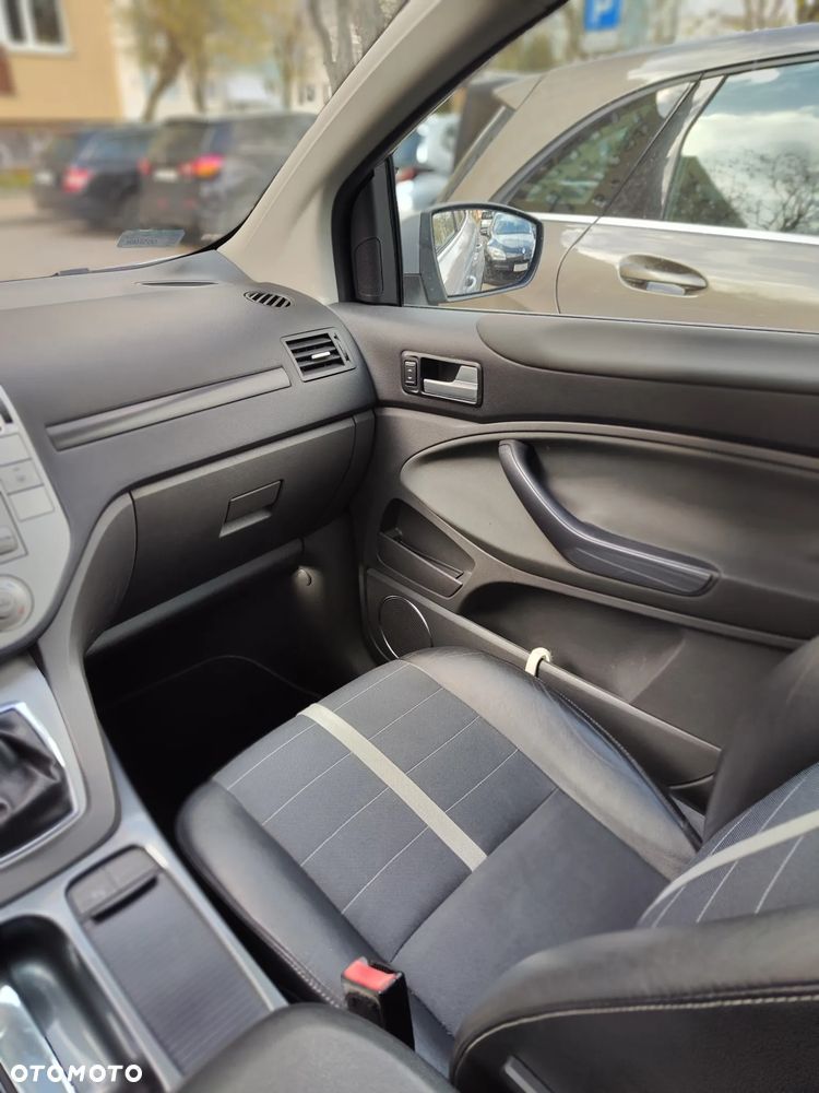 Ford Kuga 2.0 TDCi Titanium - 15