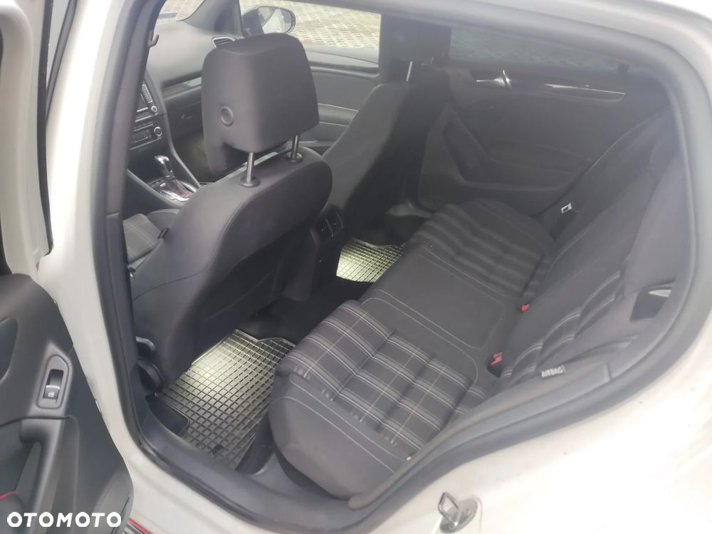 Volkswagen Golf 2.0 TDI DPF DSG GTD - 8