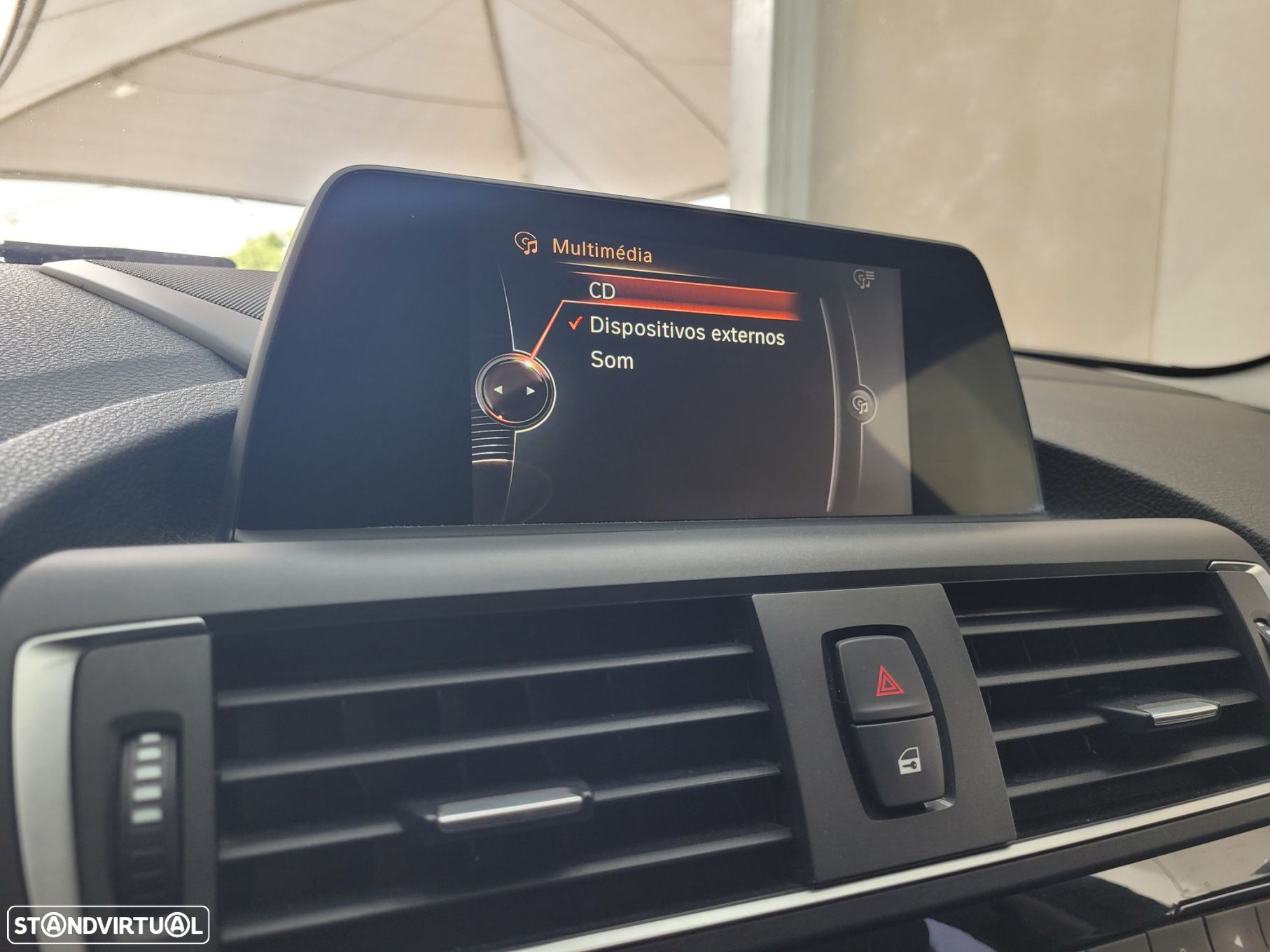 BMW 116 d Line Urban - 34