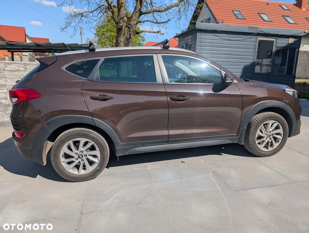 Hyundai Tucson 1.6 GDI BlueDrive Comfort 2WD - 16