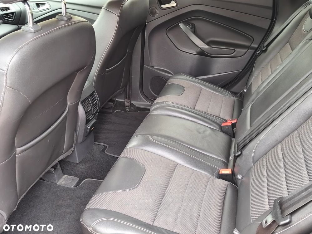 Ford Kuga 2.0 TDCi 4WD Titanium - 12