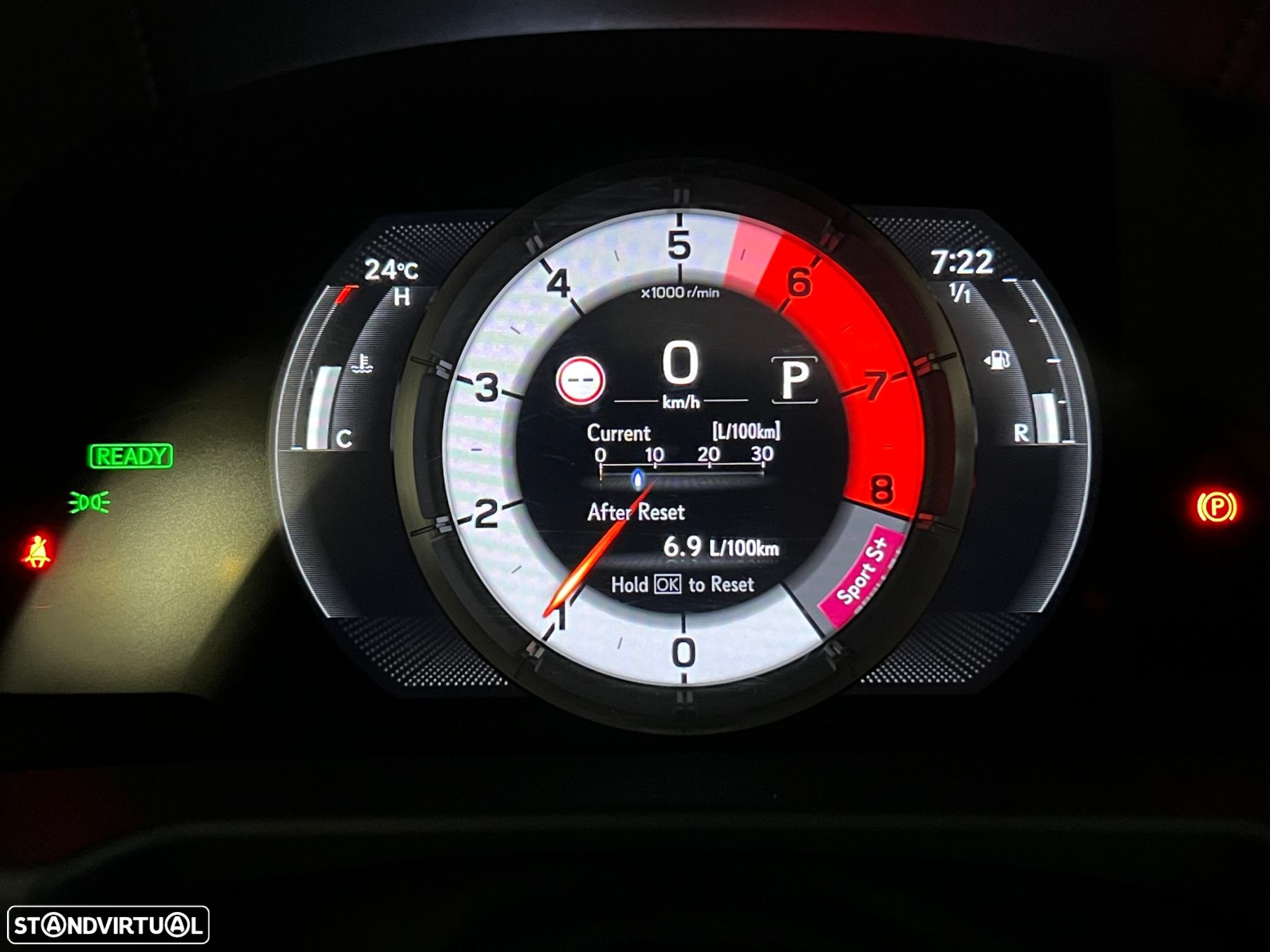 Lexus es-300h F Sport+ - 37