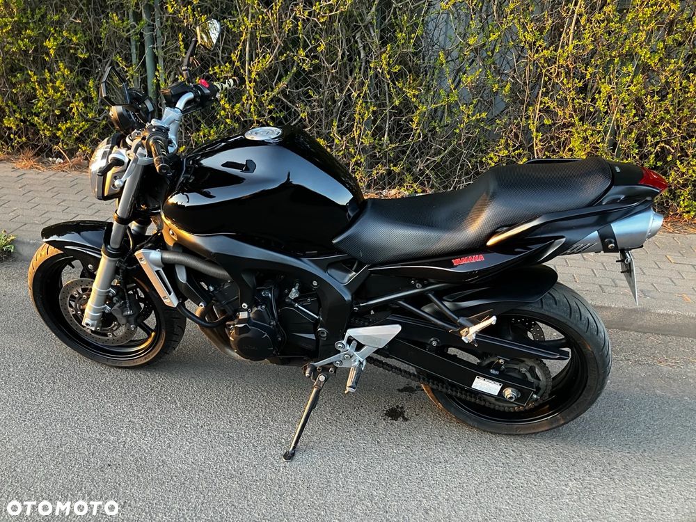 Yamaha FZ6 - 7