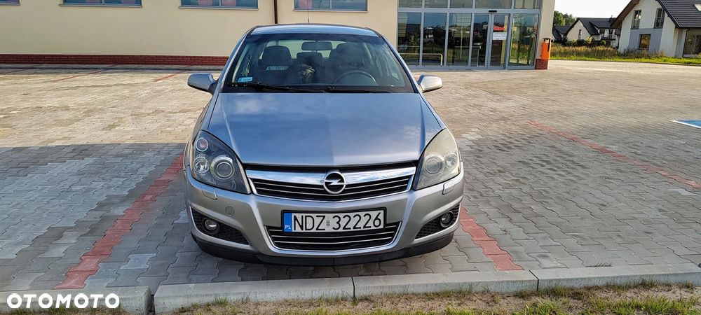 Opel Astra 1.6 Enjoy - 2