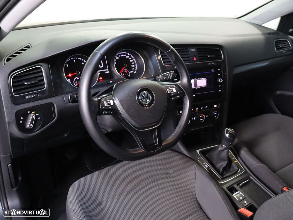 VW Golf 1.6 TDI Confortline - 7