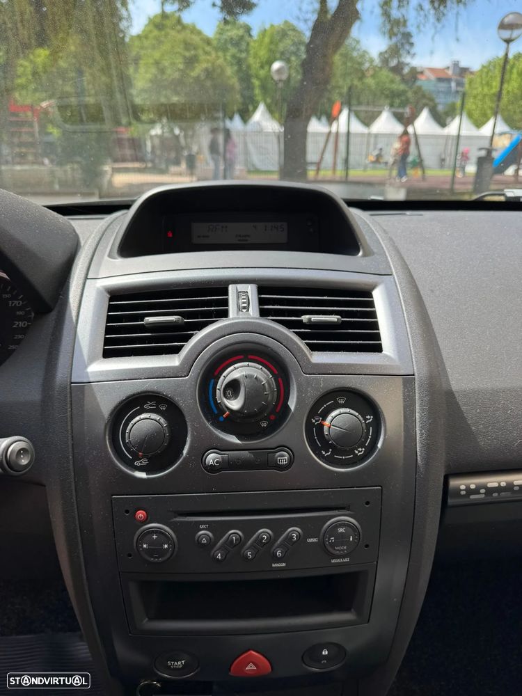 Renault Mégane 1.5 dCi Dynamique - 6
