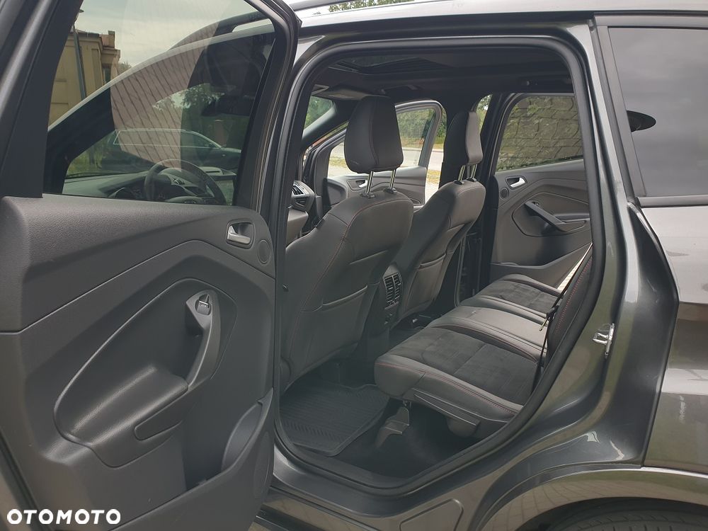 Ford Kuga 2.0 TDCi 4x4 ST-Line - 17