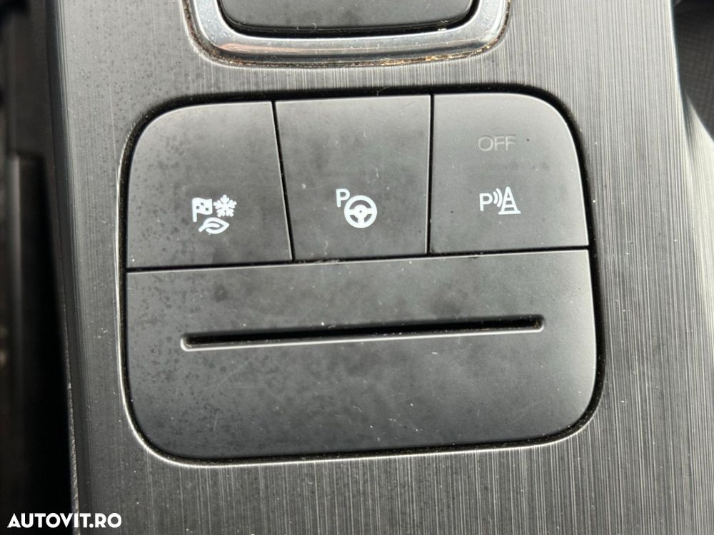 Ford Kuga 2.5 Duratec FHEV FWD Vignale - 27