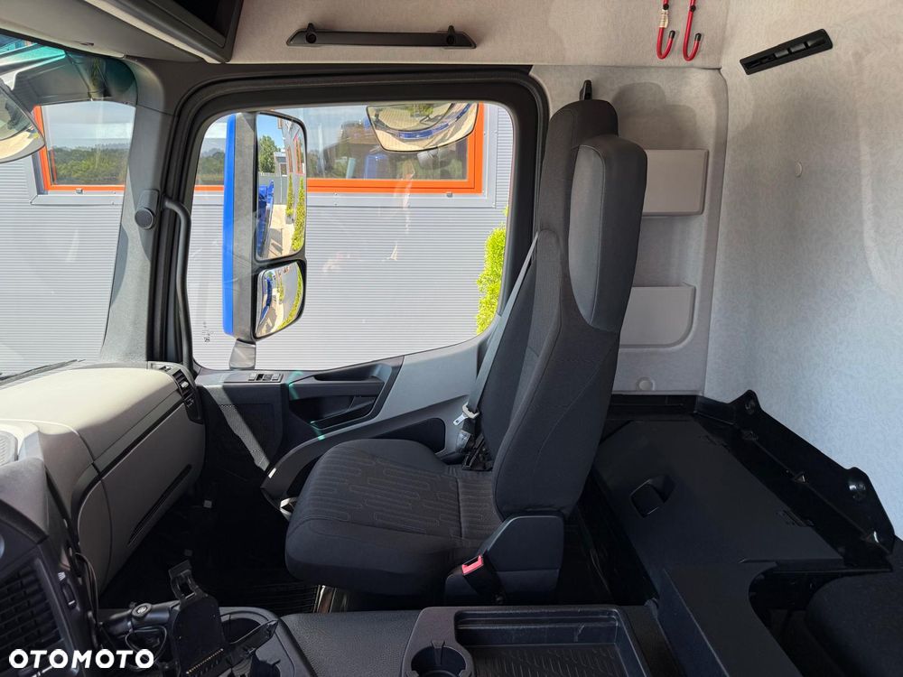 Mercedes-Benz Antos Actros Arocs 1843 // Wywrotka 3 - stronna // Klimatyzacja // Hak do przyczepy // Plandeka osłaniająca ładunek // Blokada mostu // Euro 6 - 35