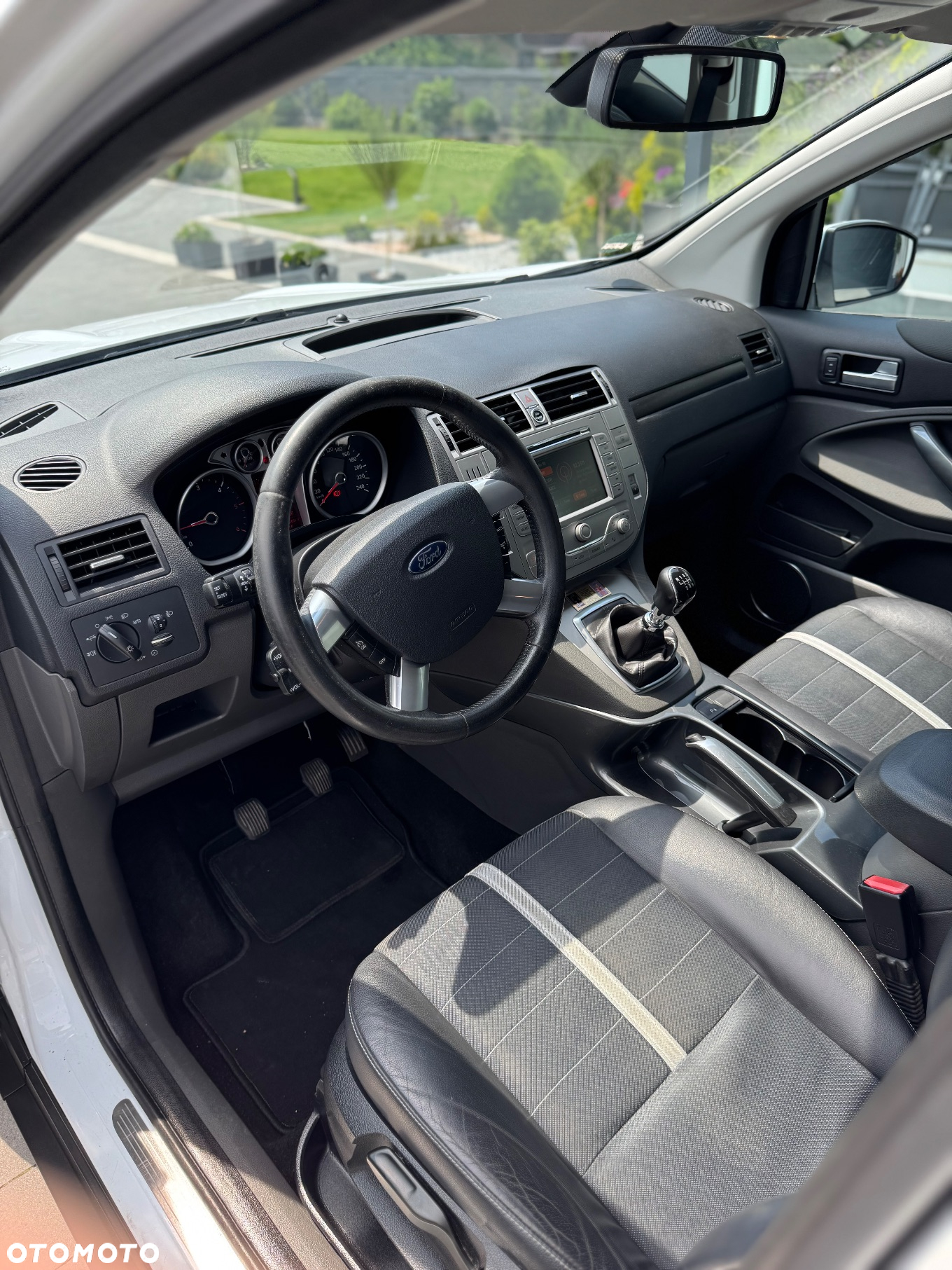 Ford Kuga 2.0 TDCi Titanium - 14