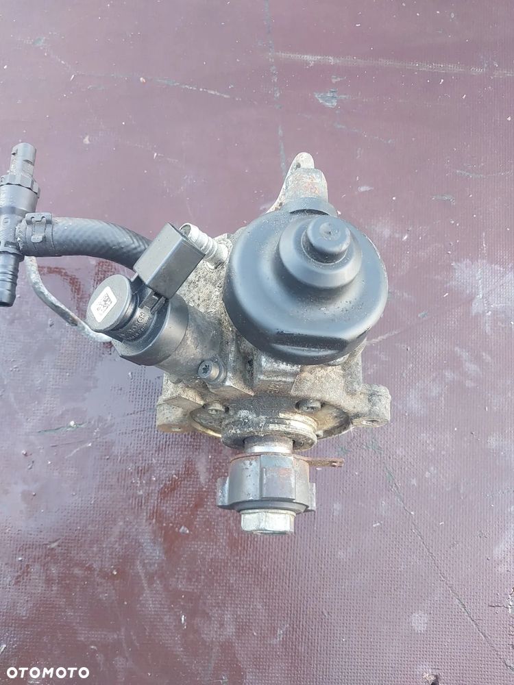 Pompa wysokiego ciśnienia vw 1.6 tdi 105vw - 1