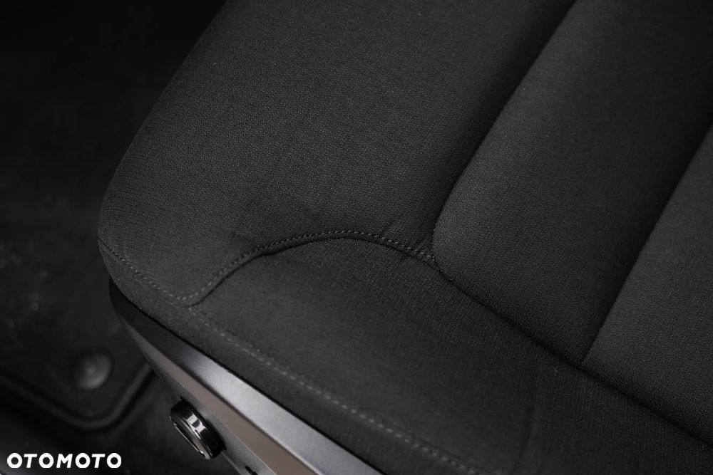 Volvo XC 60 B4 B Momentum Pro - 14