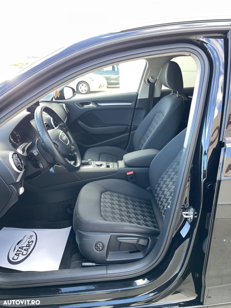 Audi A3 2.0 TDI clean Stronic Ambiente - 29