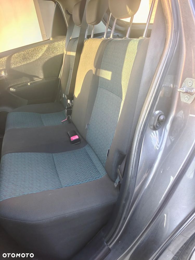 Toyota Yaris 1.0 Active - 17