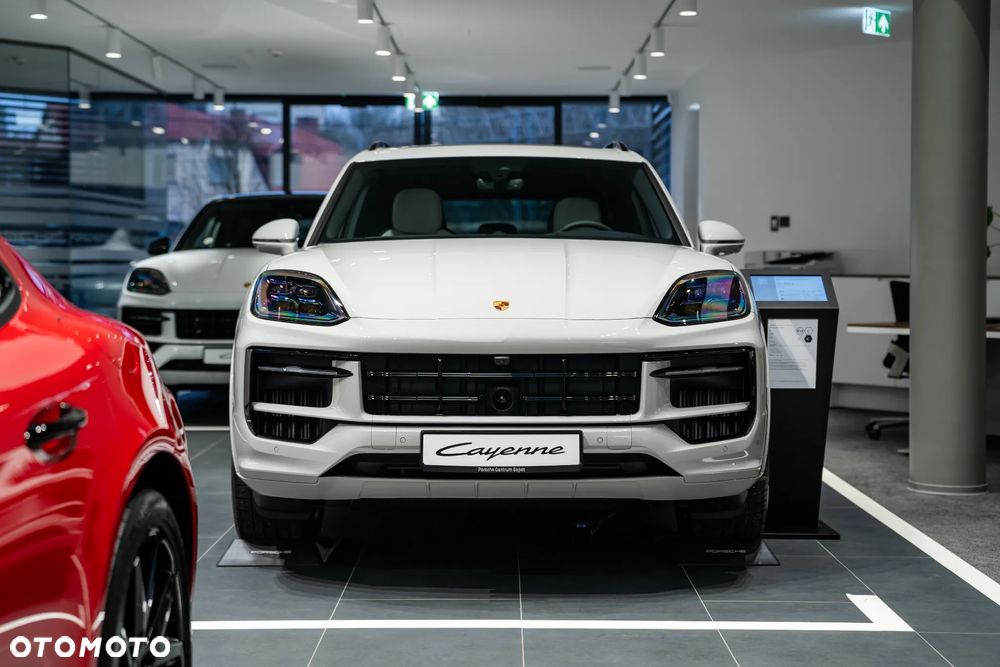 Porsche Cayenne E-Hybrid PHEV - 2