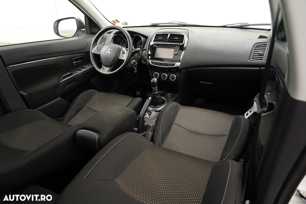 Mitsubishi ASX 1.8 DI-D 4WD Intense - 11