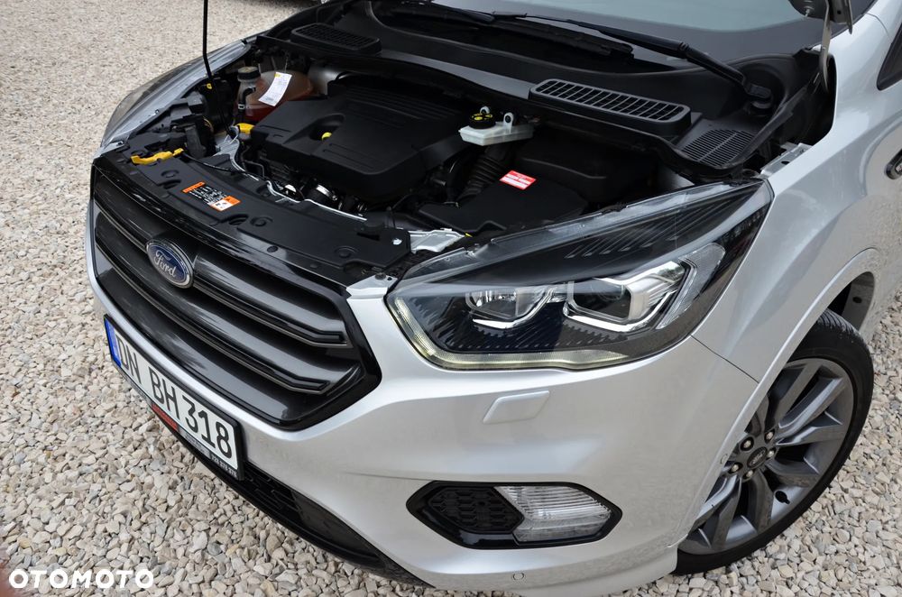 Ford Kuga - 10