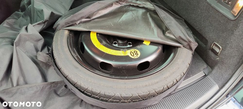 Volkswagen Sharan - 28