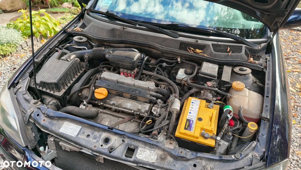 Opel Astra 1.6 - 17