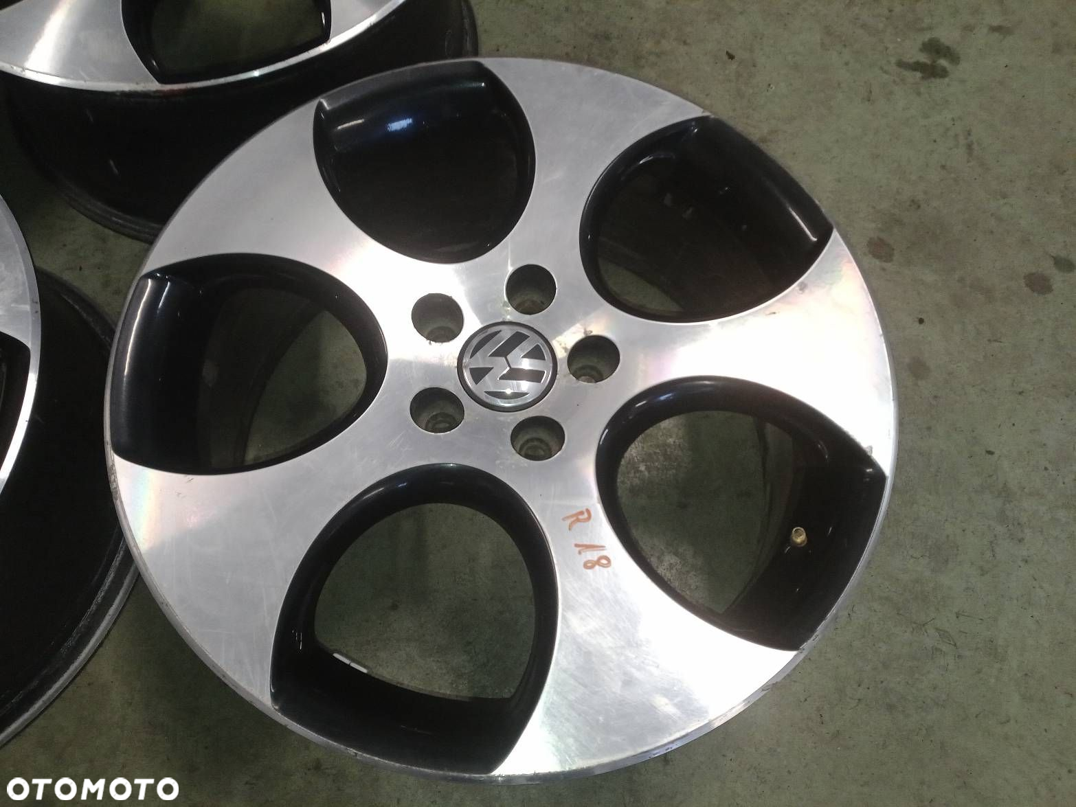 FELGI ALUMINIOWE GTI R18 5X112 VOLKSWAGEN GOLF V - 2