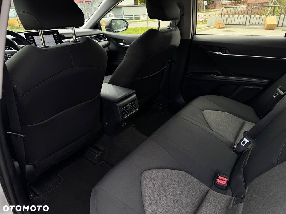 Toyota Camry 2.5 Hybrid Comfort CVT - 16