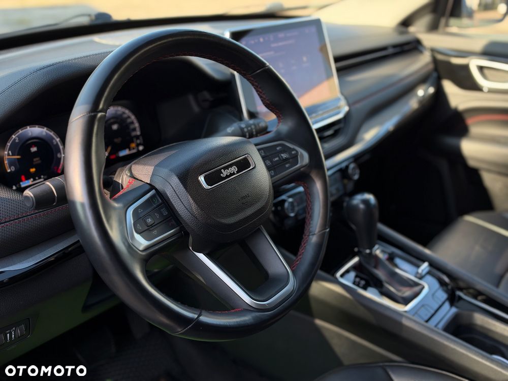 Jeep Compass - 16