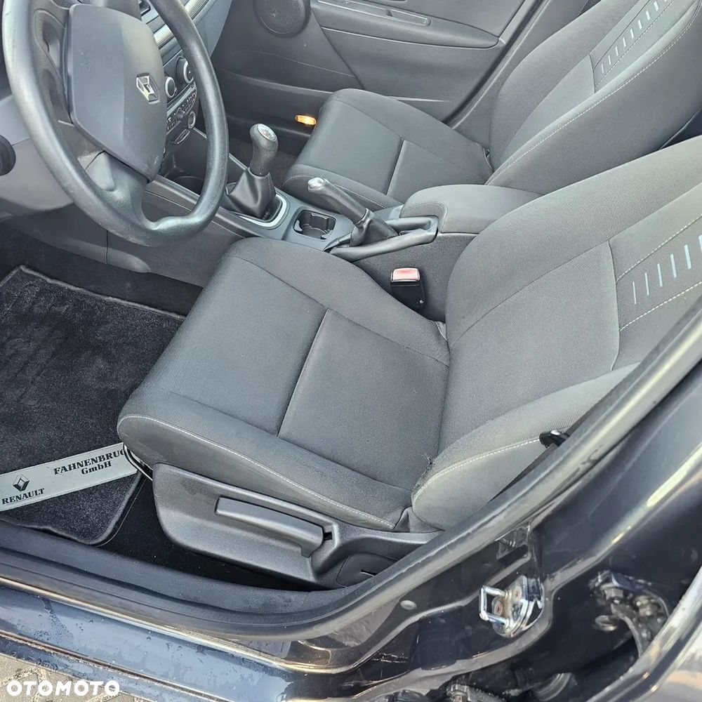 Renault Megane 1.6 16V 110 Paris - 15