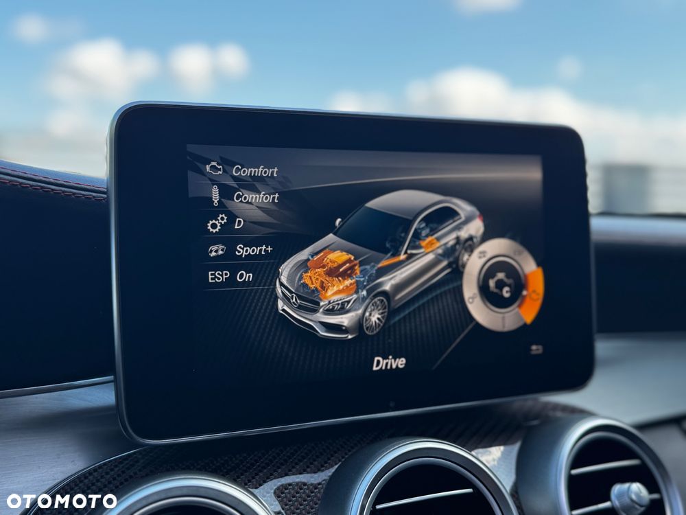 Mercedes-Benz Klasa C AMG 63 S AMG Speedshift 7G-MCT Edition 1 - 35